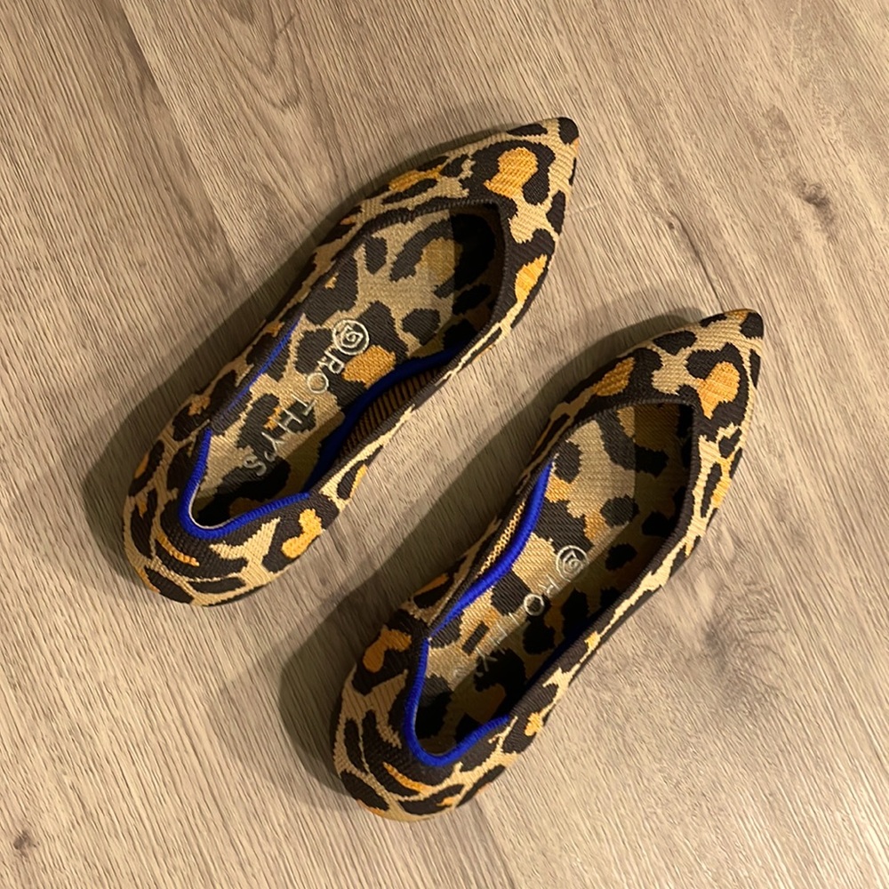 8.5 Rothy’s Big Cat Pointed Flats (The Point)